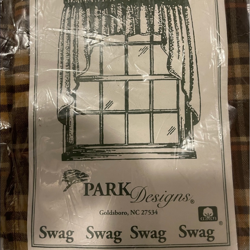 One Pair 72” x 36” Park Design Swag